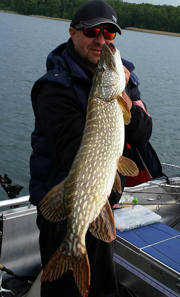 Wyprawy na ryby - www.przewodnicywedkarscy.pl - Wyprawy z przewodnikiem