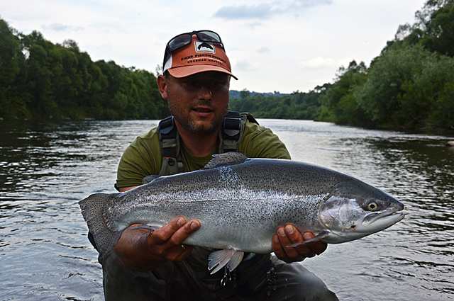 Wyprawy muchowe - www.przewodnicywedkarscy.pl - Fly Fishing in Poland