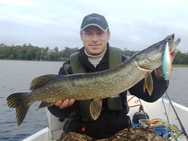 Tomek ze szczupakiem