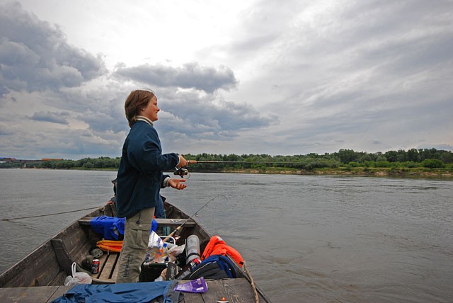 Średni syn Marka obławia boleniowe rewiry - Impreza integracyjna - Wisła - www.przewodnicywedkarscy.pl
