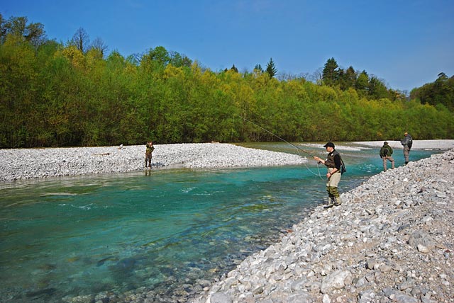 Wspólne łowienie na Tolmince - Słowenia - Łowienie na muchę - www.przewodnicywedkarscy.pl - Wyprawy wędkarskie