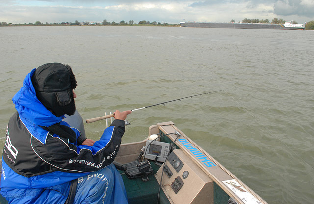 Vertical Jigging - Holandia - www.przewodnicywedkarscy.pl - Wyprawy wędkarskie