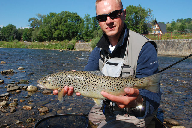 Fly fishing - Wyprawy wędkarskie muchowe - www.przewodnicywedkarscy.pl