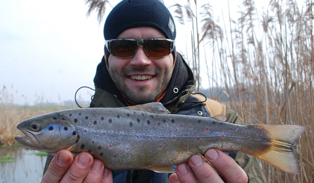 Wyprawy na ryby - www.przewodnicywedkarscy.pl - Wyprawy wędkarskie z przewodnikiem