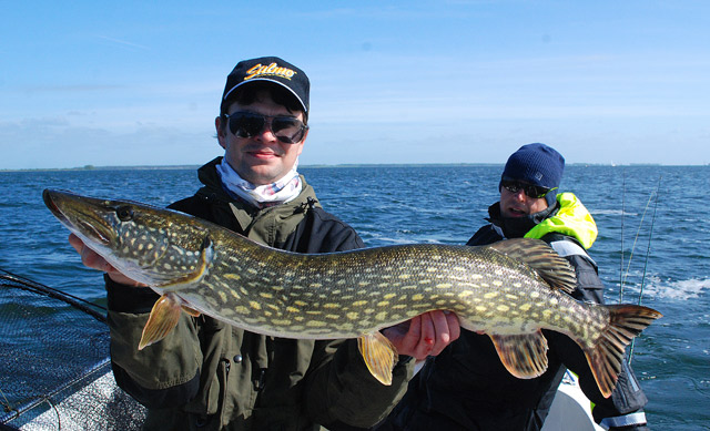 Wyprawy wędkarskie - www.przewodnicywedkarscy.pl - Wyprawy na ryby z przewodnikiem